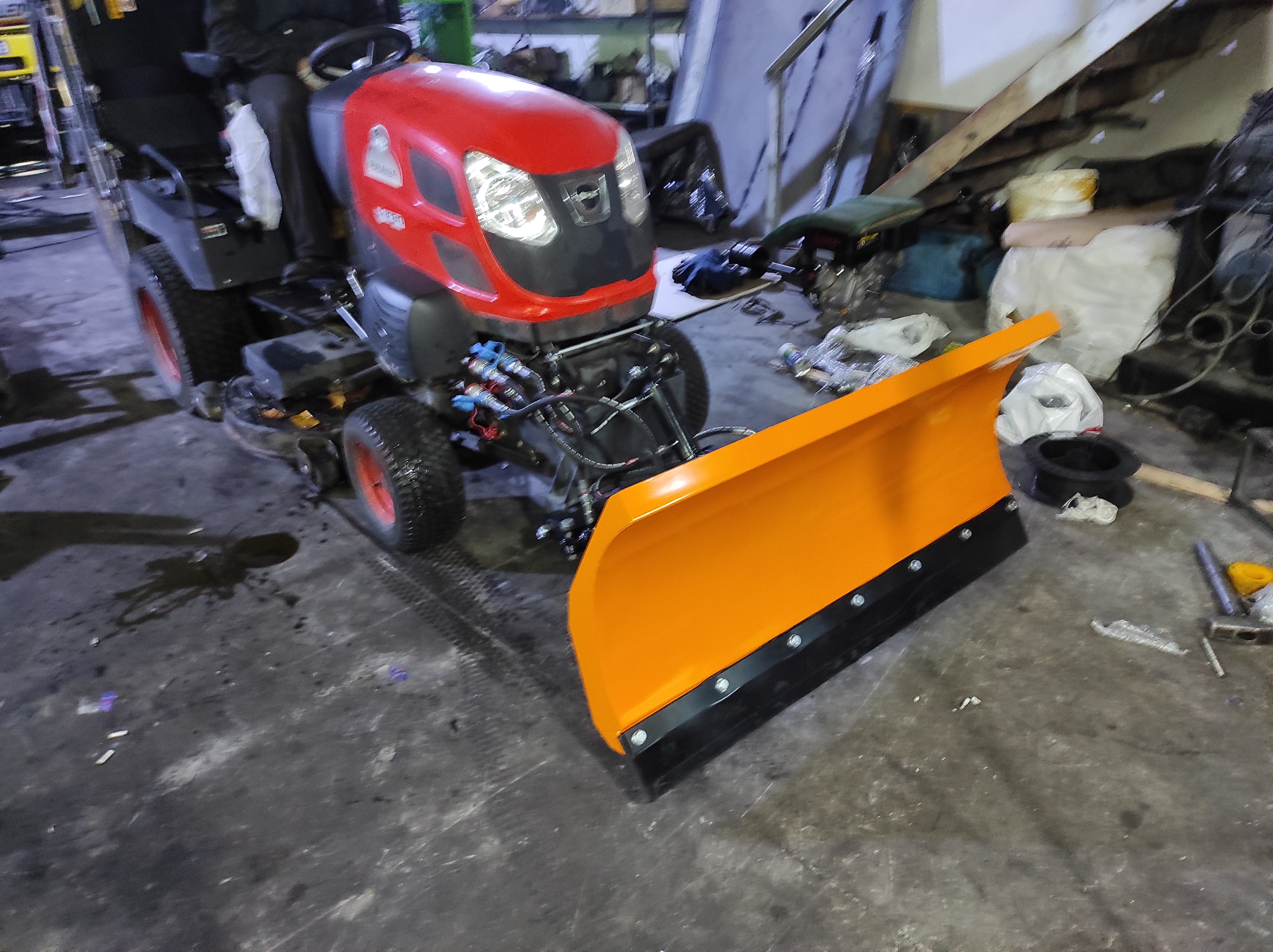 Çim Biçme Makinesi Önü Kar Bıçağı